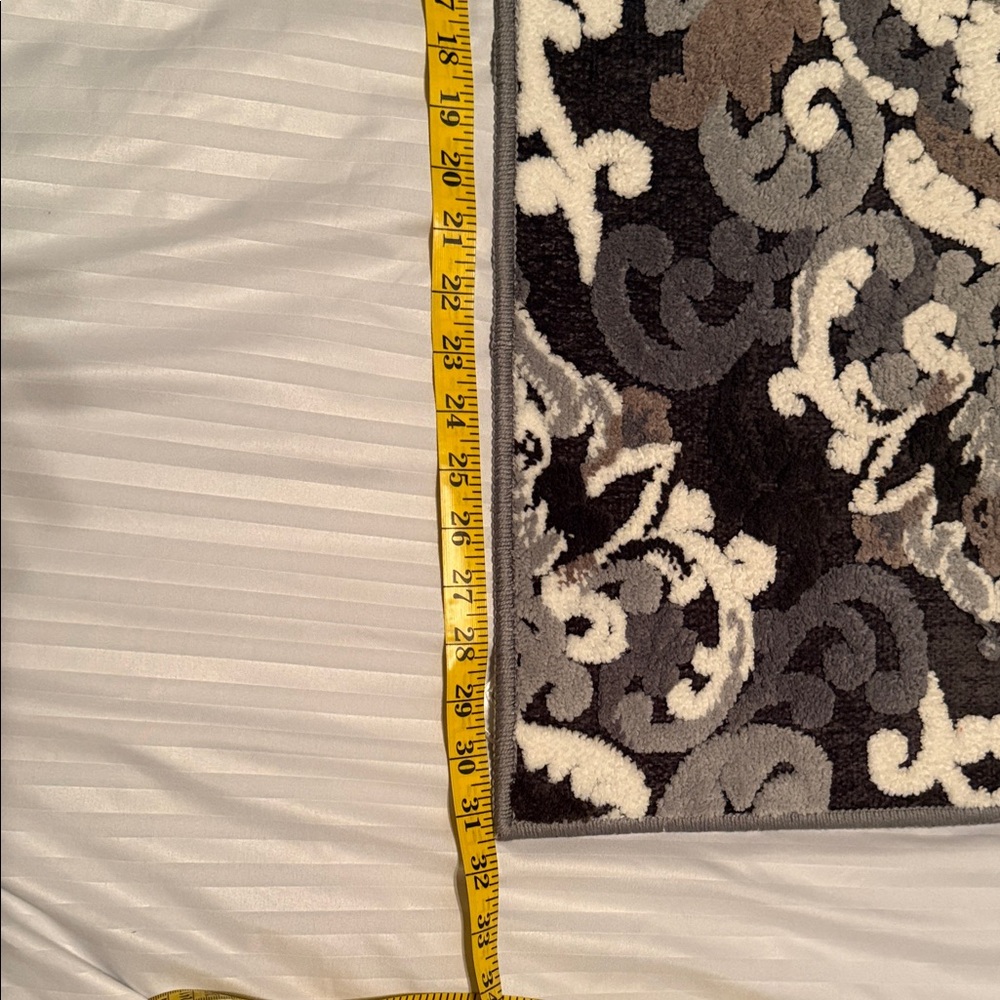 Elegant Brown and Gray Patterned rug - Picture 2 of 4